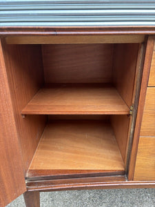 Stunning Mid Century Compact 4ft 6” Walnut Sideboard Gimson And Slater Vesper