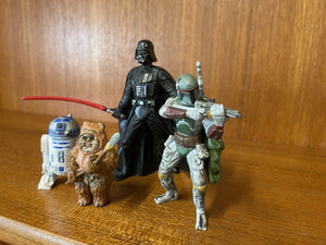 4 Plastic Star Wars Figures 2004 2007 Boba Fett, Darth Vader, R2 D2 , Wicket