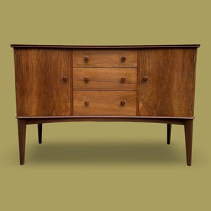 Stunning Mid Century Compact 4ft 6” Walnut Sideboard Gimson And Slater Vesper