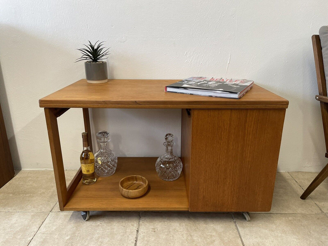 Mid Century McIntosh Tristor Metamorphic Teak Coffee Table Cocktail Trolley