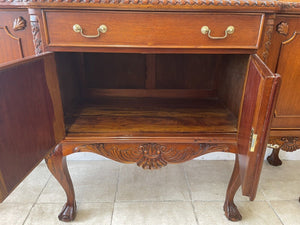 Solid Mahogany Reproduction Chippendale Style Breakfront Sideboard Claw And Ball