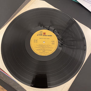 FAMILY MUSIC IN A DOLLS HOUSE Vinyl LP Stereo K 44057 UK PRESS EX/VG+