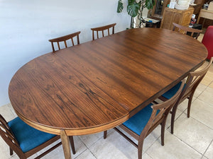 Large MCM Round Danish Rosewood Extending Dining Table Niels Koefoed Hornslet