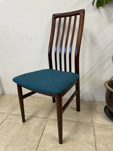 Load image into Gallery viewer, Set Of 6x Danish Modern Kai Kristiansen Model 170 Chairs Schou Andersen Rosewood