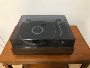 Stunning Vintage Pioneer PL-15D Belt Drive Turntable.