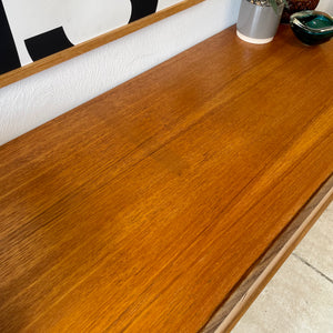 Mid Century Retro G Plan “Form Five” Teak Sideboard Media Unit On Tapered Legs.