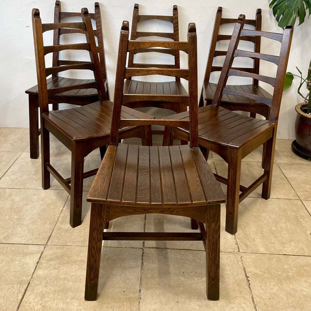 Set Of 6x Solid Oak Rustic Arts And Crafts Style Solid Oak Dining Chairs