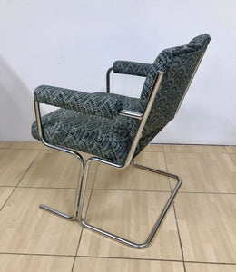 Vintage Mid Century/Art Deco Tubular Chrome Lounge Chair.