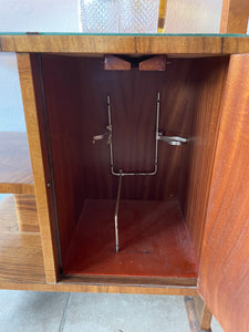 Unusual Antique Art Deco Walnut Drinks Cocktail Trolley With Adjustable Lamp.