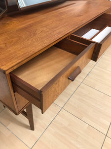 Superb Mid Century 1960s Teak Dressing Table/Desk “Vespa” By Gimson And Slater.