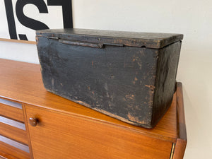 Vintage Wooden Pine Ammo Box Chest With Rope Handle.