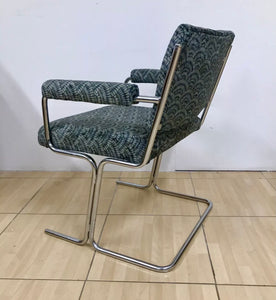 Vintage Mid Century/Art Deco Tubular Chrome Lounge Chair.