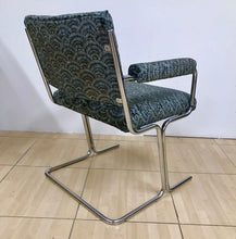 Load image into Gallery viewer, Vintage Mid Century/Art Deco Tubular Chrome Lounge Chair.