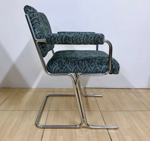 Vintage Mid Century/Art Deco Tubular Chrome Lounge Chair.