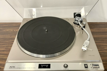 Load image into Gallery viewer, Toshiba Aurex SR-Q550 Direct Drive Quartz Lock Turntable Fully Working