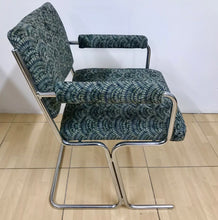 Load image into Gallery viewer, Vintage Mid Century/Art Deco Tubular Chrome Lounge Chair.