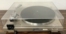 Load image into Gallery viewer, Toshiba Aurex SR-Q550 Direct Drive Quartz Lock Turntable Fully Working