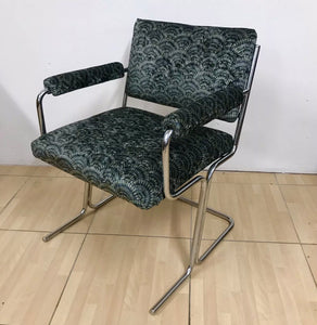 Vintage Mid Century/Art Deco Tubular Chrome Lounge Chair.